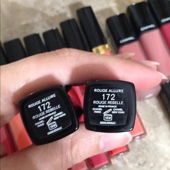 Sold separately Chanel lip bundle- rare authentic - Picture 9 of 11